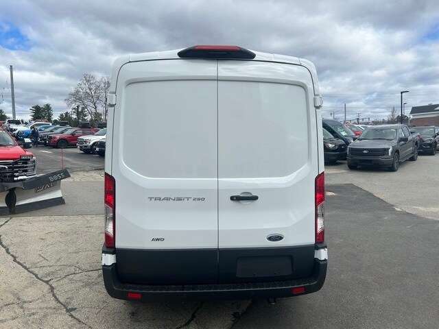 2025 Ford Transit photo 4