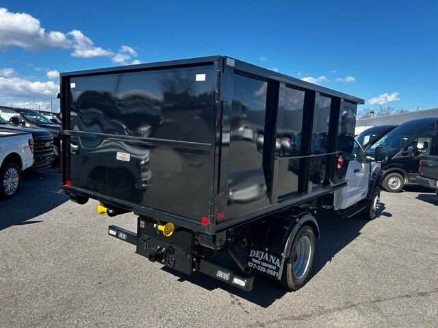 2024 Ford F-550 photo 3