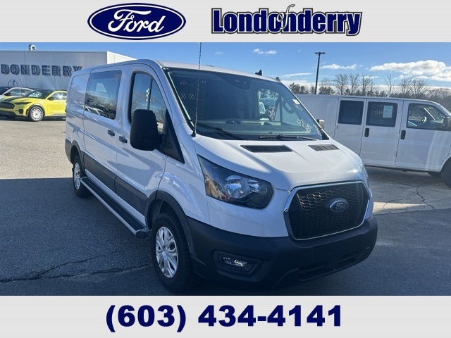 2024 Ford Transit Base's photo