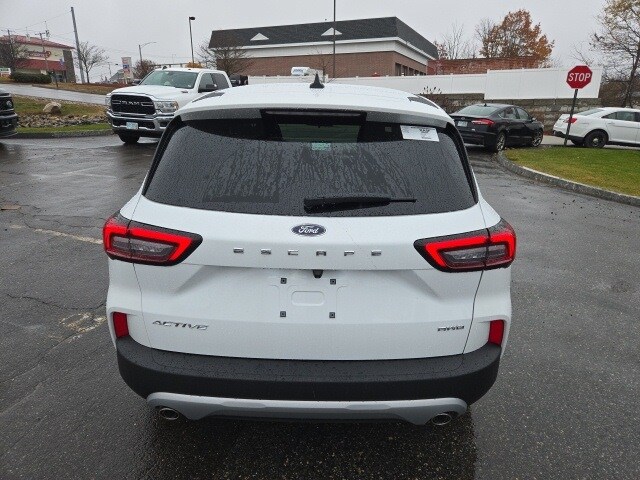 2026 Ford Escape Active photo 2