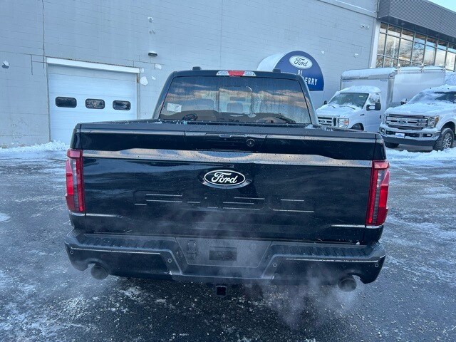 2025 Ford F-150 XLT photo 4