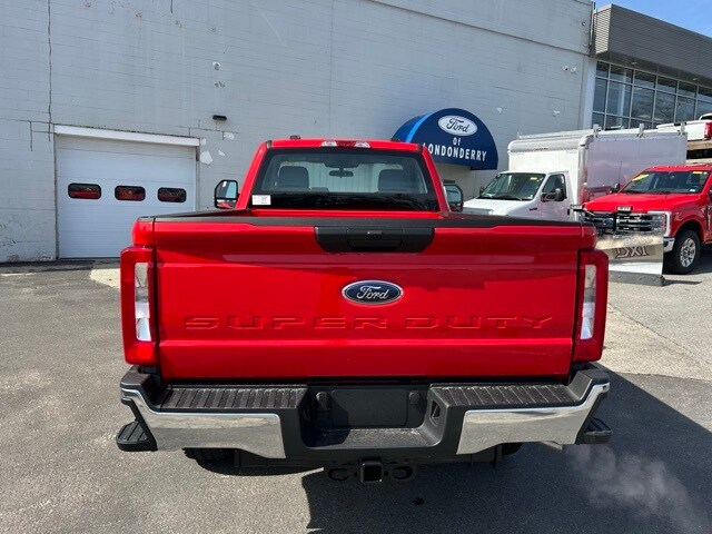 2025 Ford F-350 XL photo 4