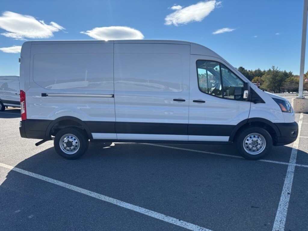New 2025 Ford Transit-250 Cargo Medium Roof 148" Wheelbase Van Medium Roof Van