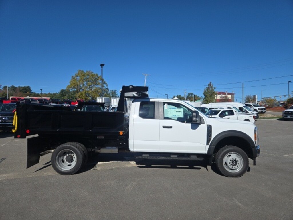 New 2026 Ford F-550 Chassis 4/5 Yard Iroquois Dump Truck Super Cab