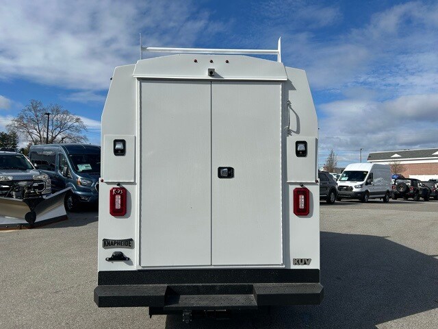 2025 Ford E-350 Base photo 4