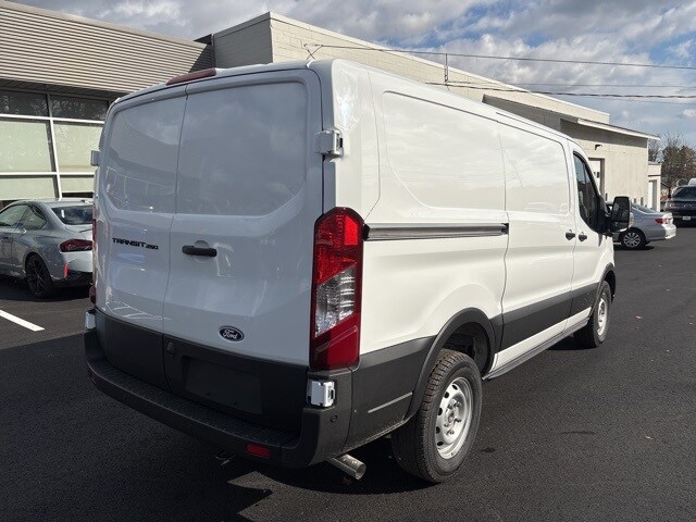 2026 Ford Transit photo 2