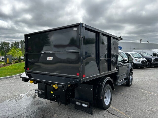 2024 Ford F-550 photo 3