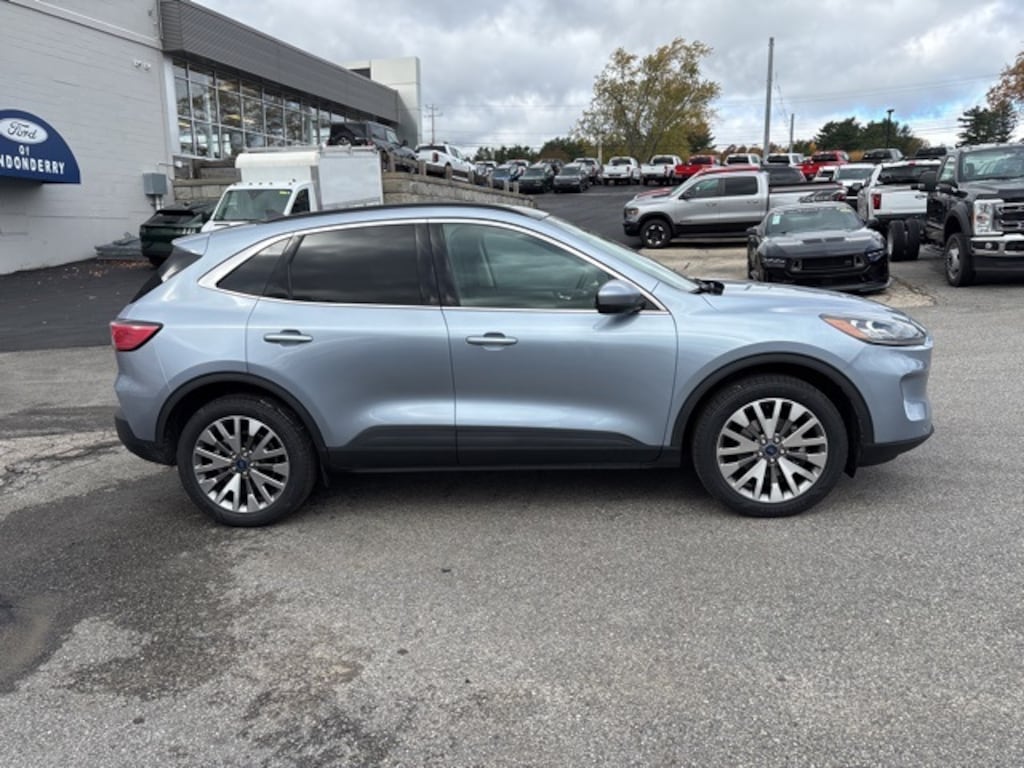 Certified 2022 Ford Escape Titanium SUV