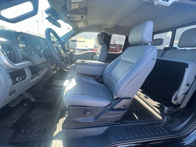2026 Ford F-350 Super Duty Chassis Cab XL - Photo 17
