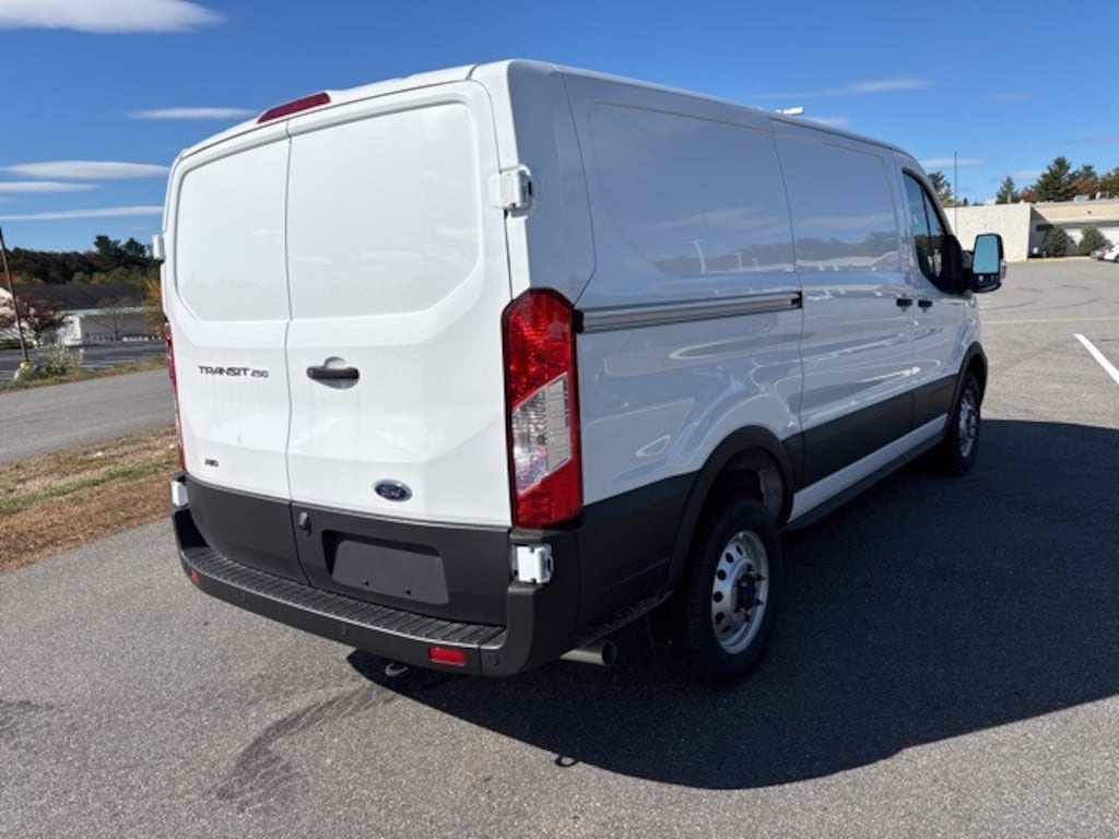 New 2025 Ford Transit-250 Cargo Low Roof 130" Wheelbase Van Low Roof Van