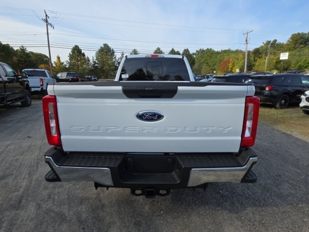 New 2026 Ford F-350 XLT Truck Super Cab