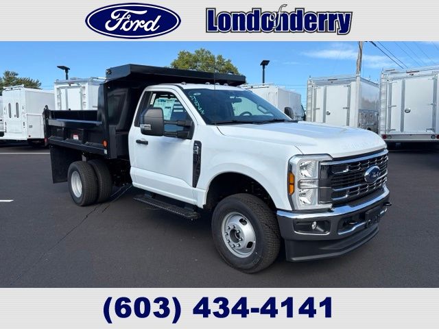 2026 Ford F-350 Chassis