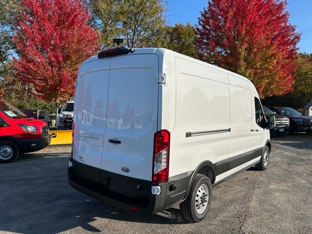 2024 Ford Transit photo 3
