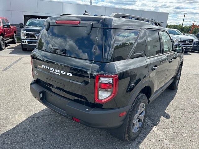 2024 Ford Bronco Sport Badlands photo 3