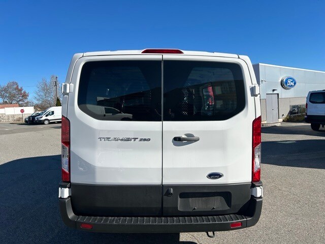 2024 Ford Transit photo 3