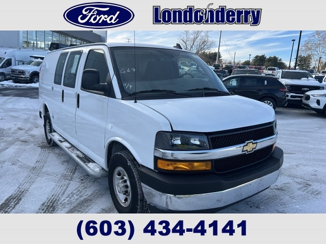 2024 Chevrolet Express Cargo Work Van's photo
