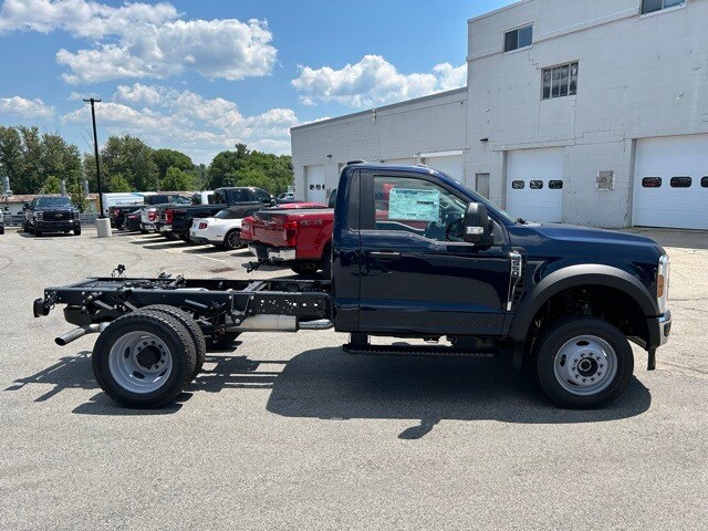 2024 Ford F-550 XL photo 2