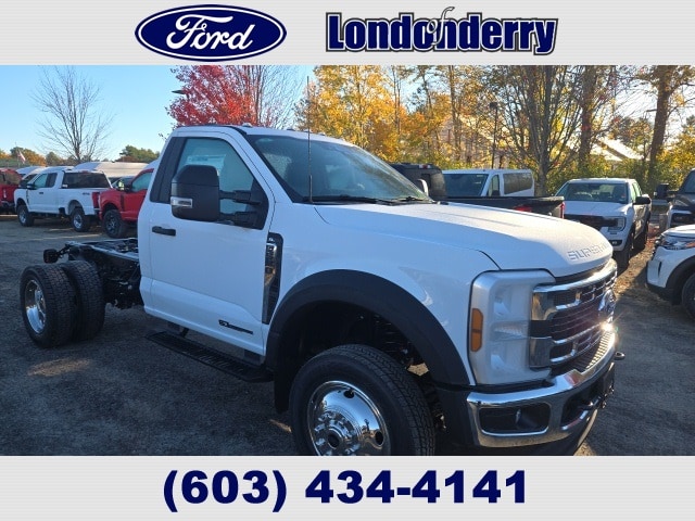 2026 Ford F-550 Super Duty Chassis Cab XL's photo