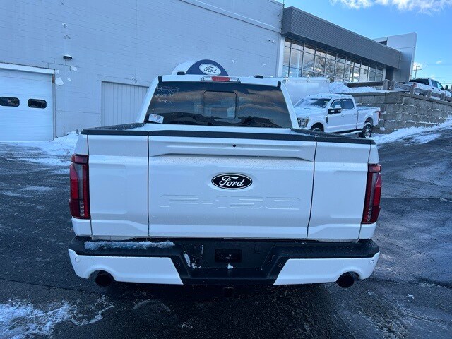 2025 Ford F-150 Lariat photo 4