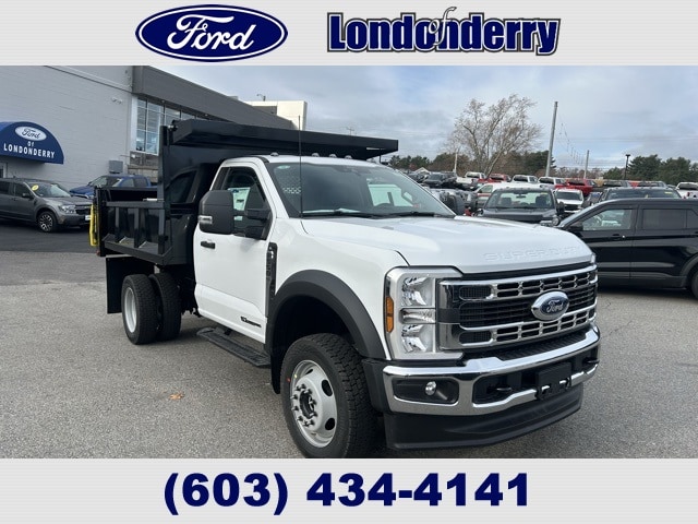 2026 Ford F-550 Super Duty Chassis Cab XL's photo