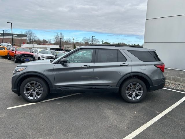 2026 Ford Explorer Active - Photo 6