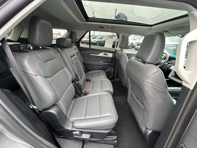 2026 Ford Explorer Active - Photo 14