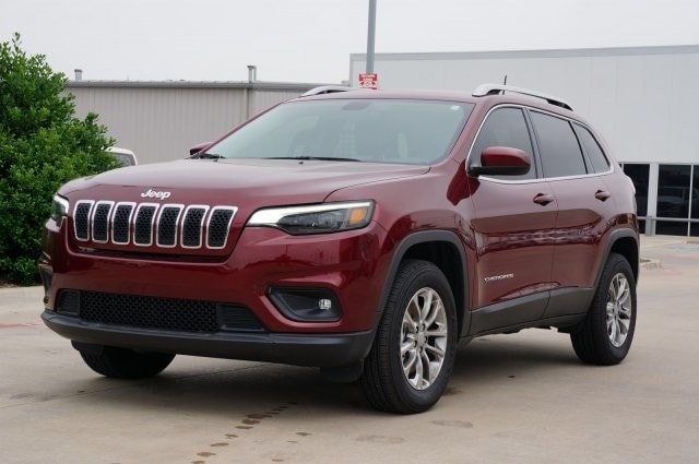 Used 2019 Jeep Cherokee Latitude Plus with VIN 1C4PJMLB7KD273755 for sale in Cleburne, TX