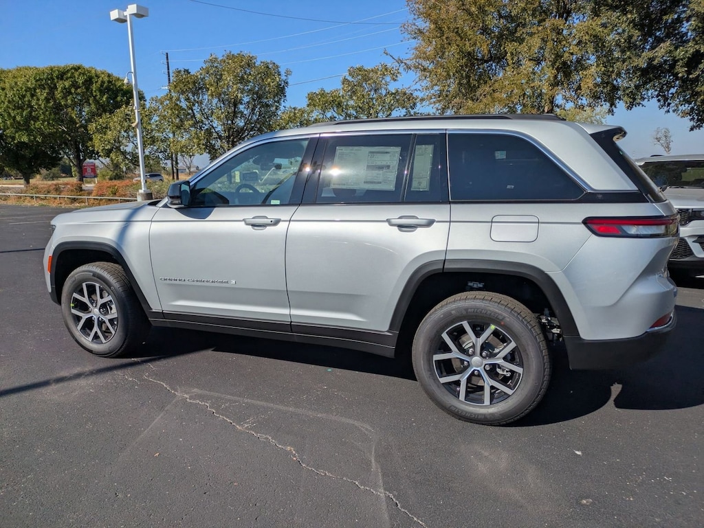 New 2025 Jeep Grand Cherokee LIMITED 4X2 Sport Utility