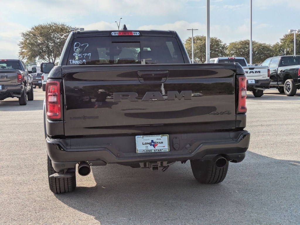 New 2026 Ram 1500 LONE STAR CREW CAB 4X4 5'7 BOX Pickup