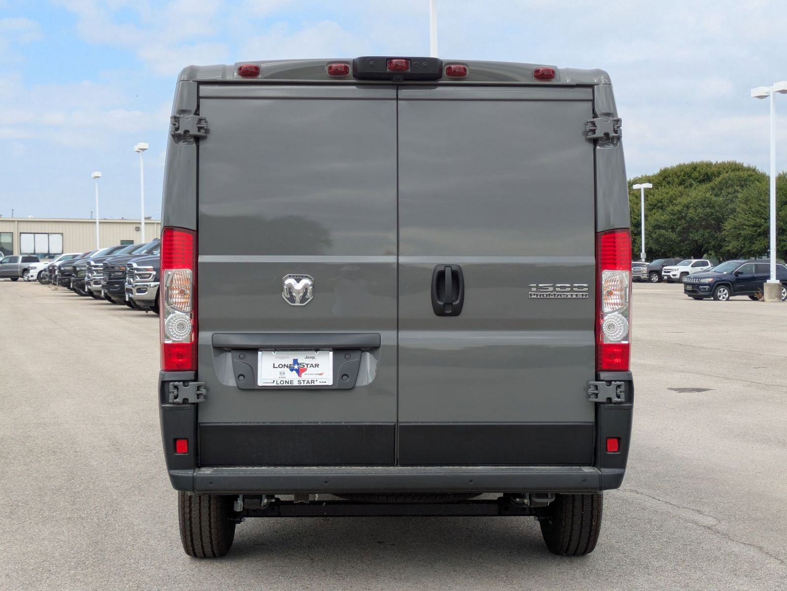 2026 Ram ProMaster 1500 Tradesman Cargo Van photo 2