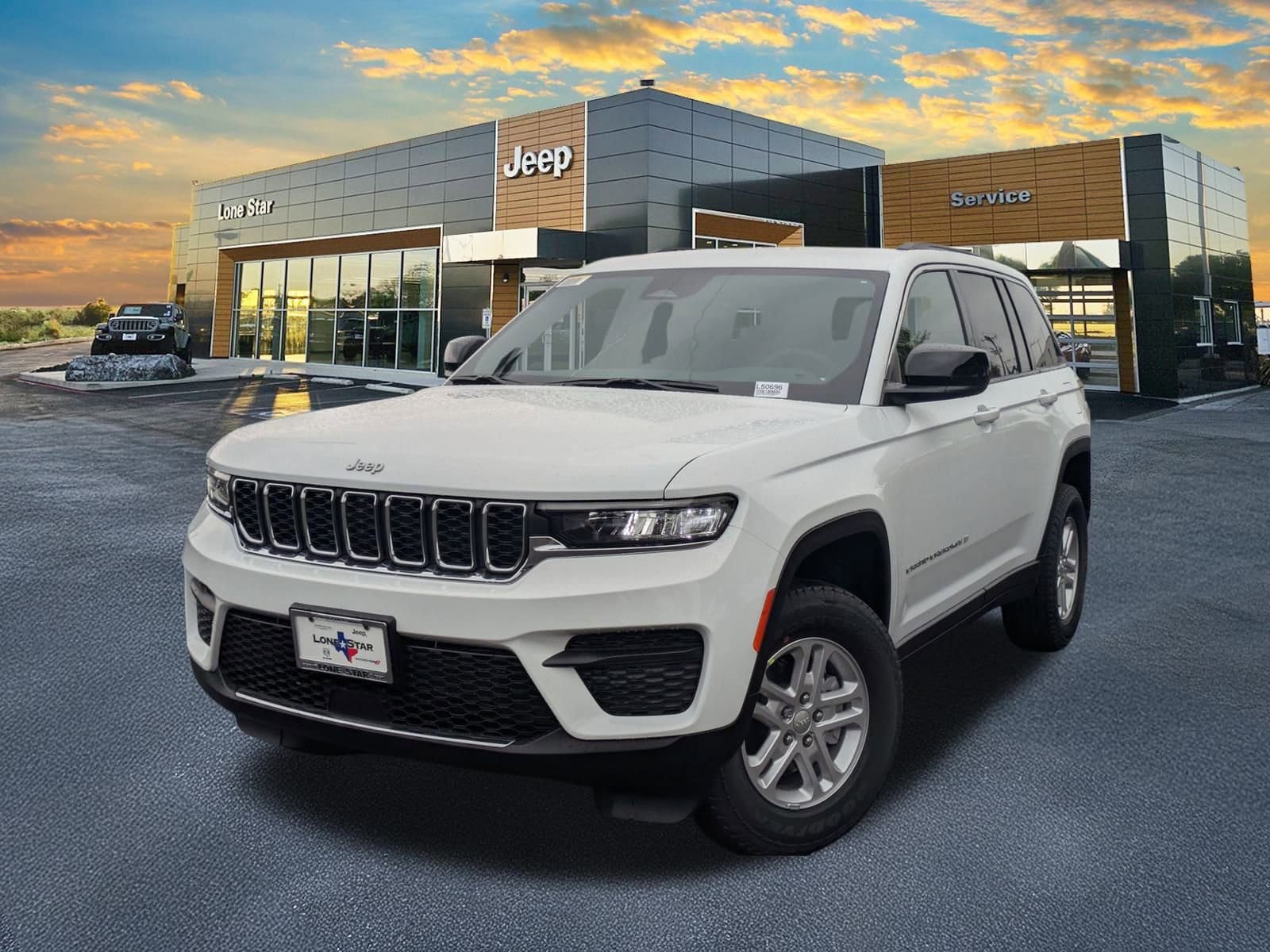 2025 Jeep Grand Cherokee Laredo's photo
