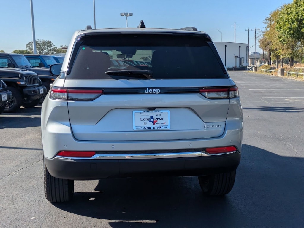 New 2025 Jeep Grand Cherokee LIMITED 4X2 Sport Utility