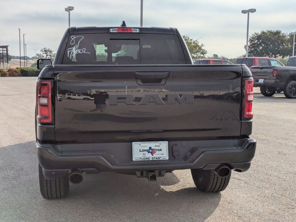 New 2026 Ram 1500 LONE STAR CREW CAB 4X4 5'7 BOX Pickup