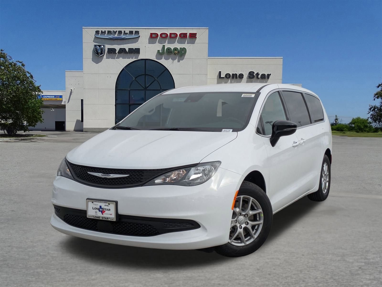 2026 Chrysler Voyager LX's photo