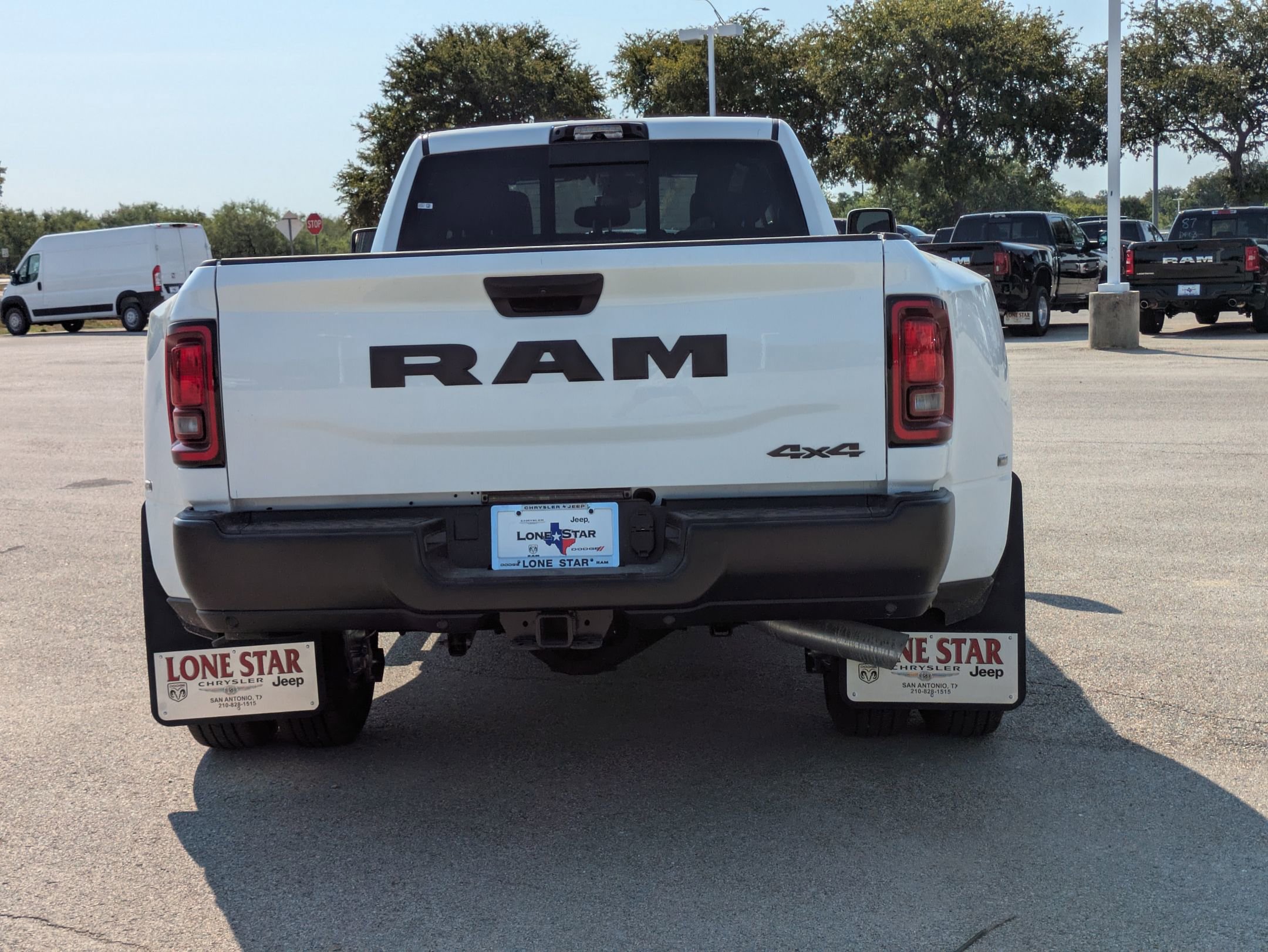 2026 Ram 3500 Tradesman photo 4