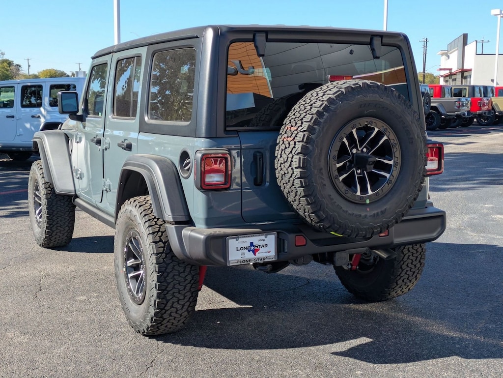 New 2026 Jeep Wrangler 4-DOOR WILLYS Sport Utility