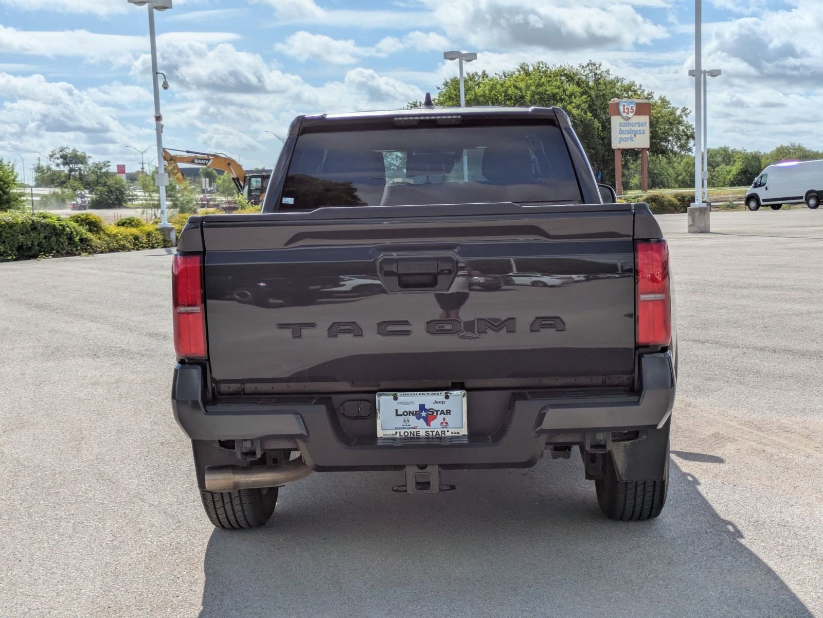 2024 Toyota Tacoma SR5 Double Cab photo 4