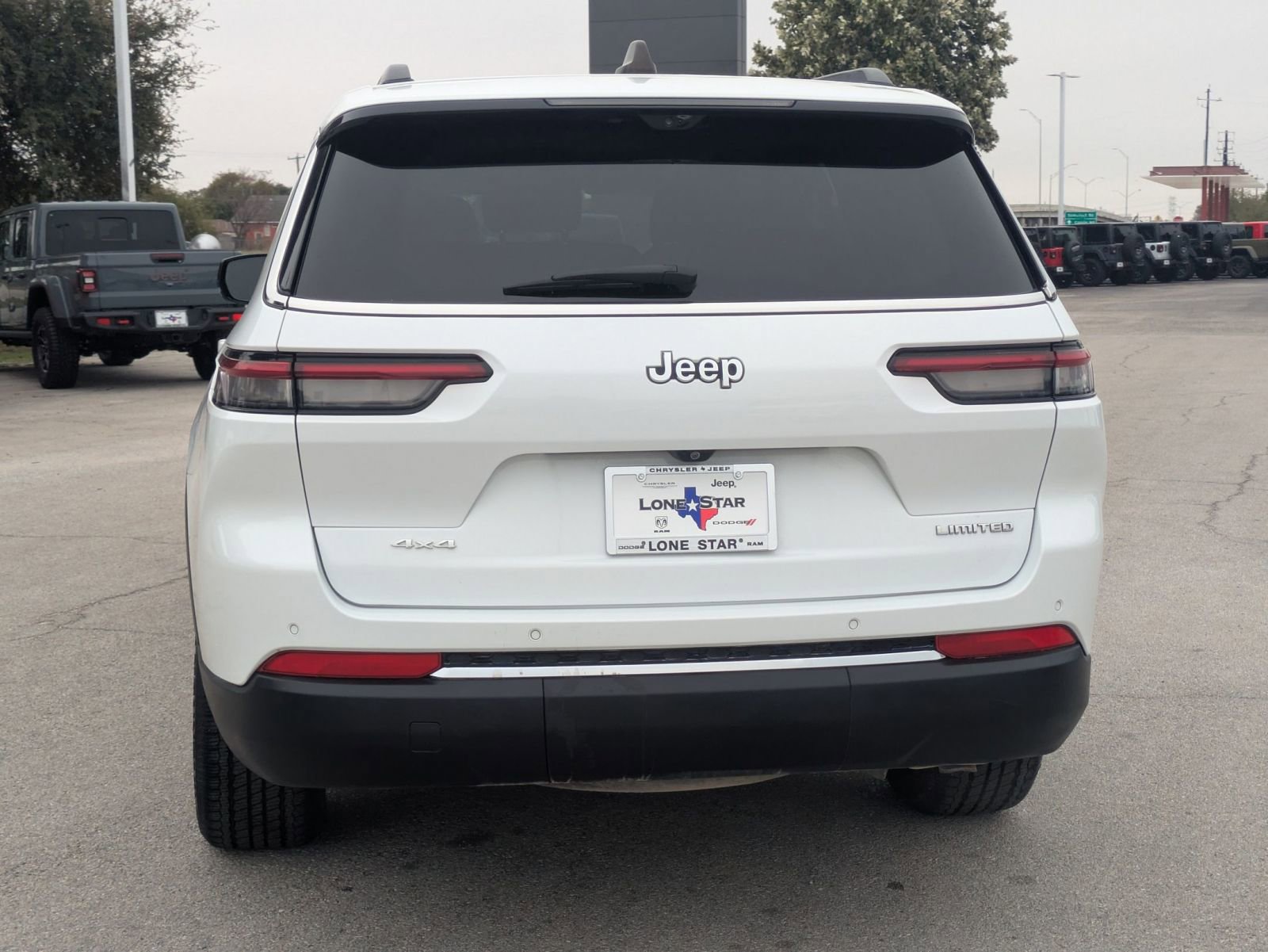 2023 Jeep Grand Cherokee Limited photo 4