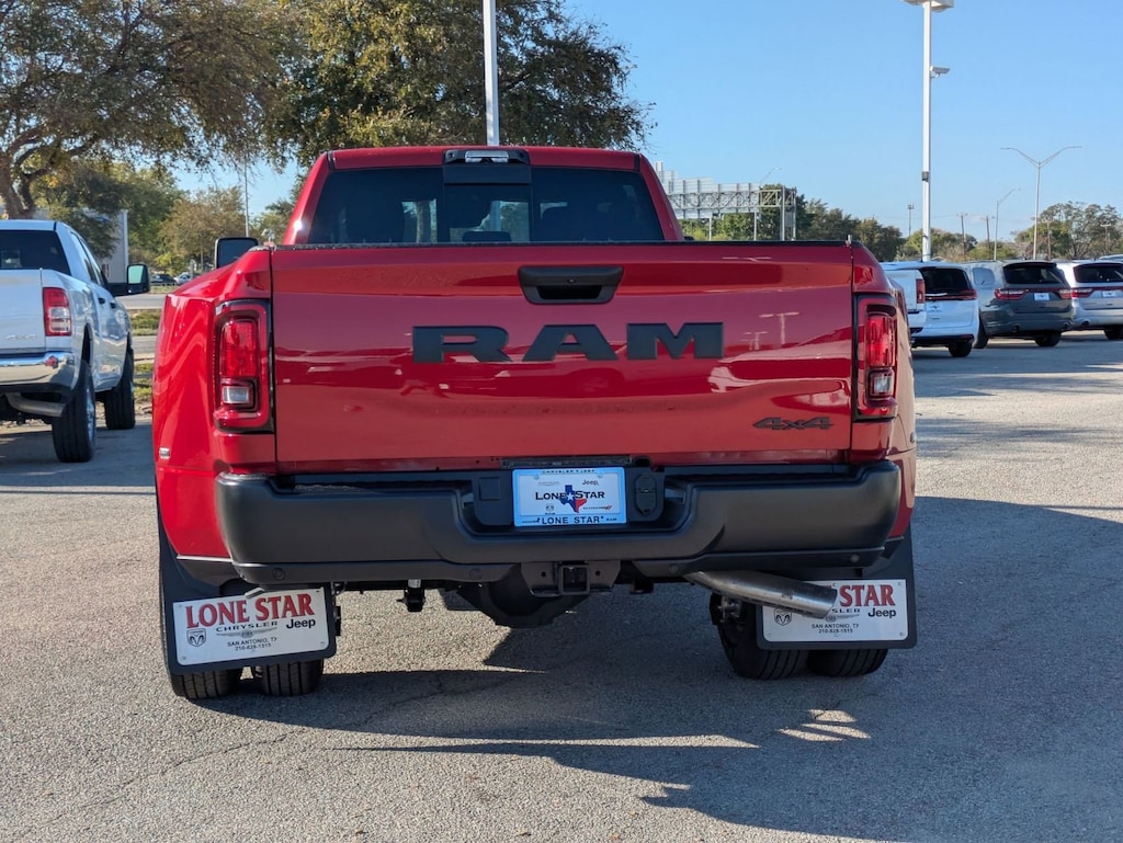 New 2026 Ram 3500 TRADESMAN CREW CAB 4X4 8' BOX Pickup