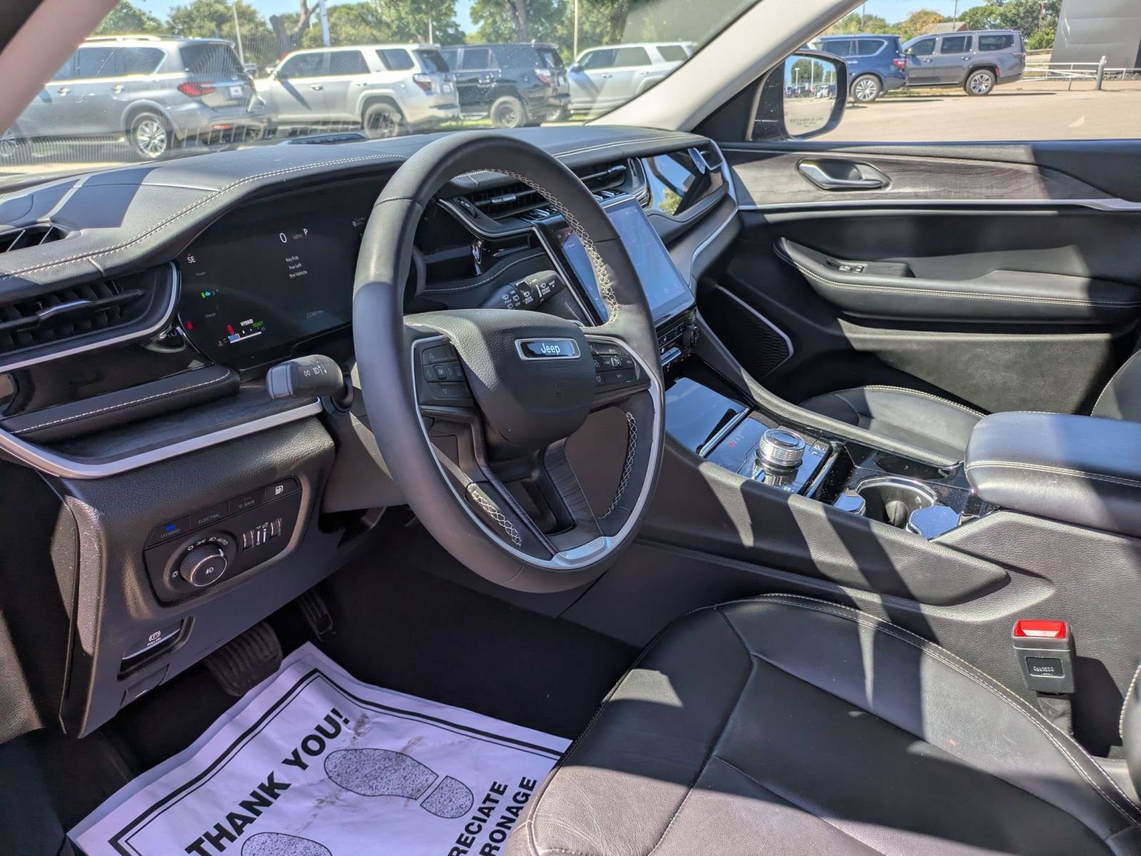 2022 Jeep Cherokee 4xe photo 3