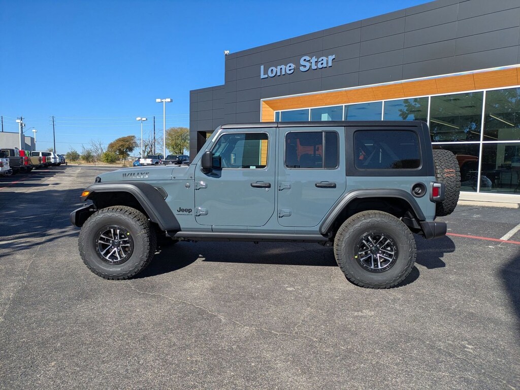 New 2026 Jeep Wrangler 4-DOOR WILLYS Sport Utility