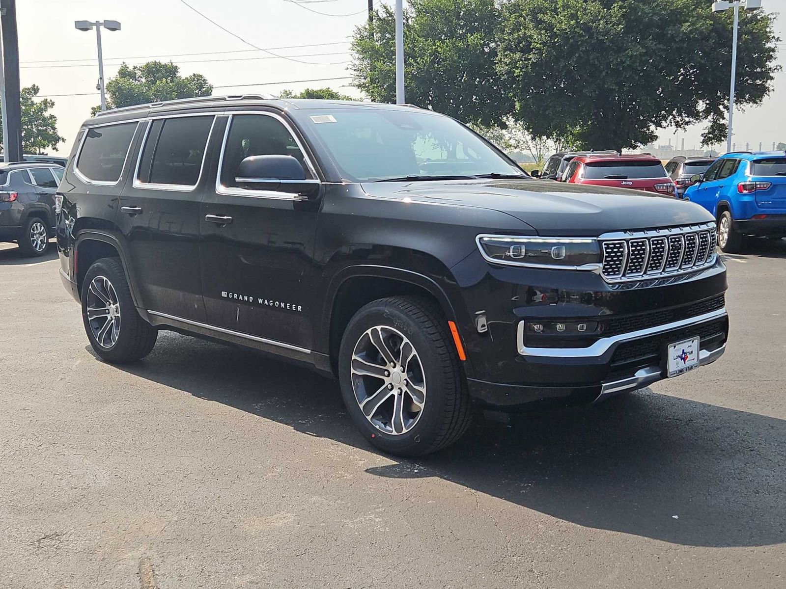 2024 Jeep Grand Wagoneer photo 4