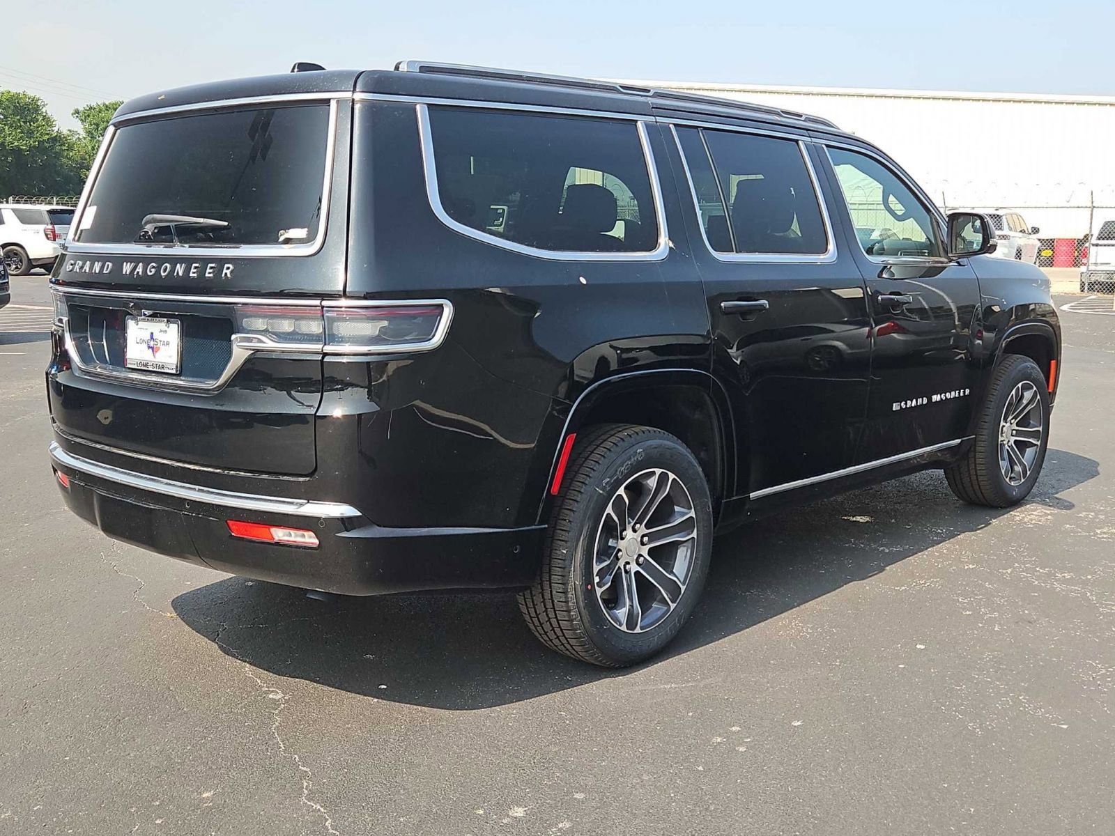 2024 Jeep Grand Wagoneer photo 3