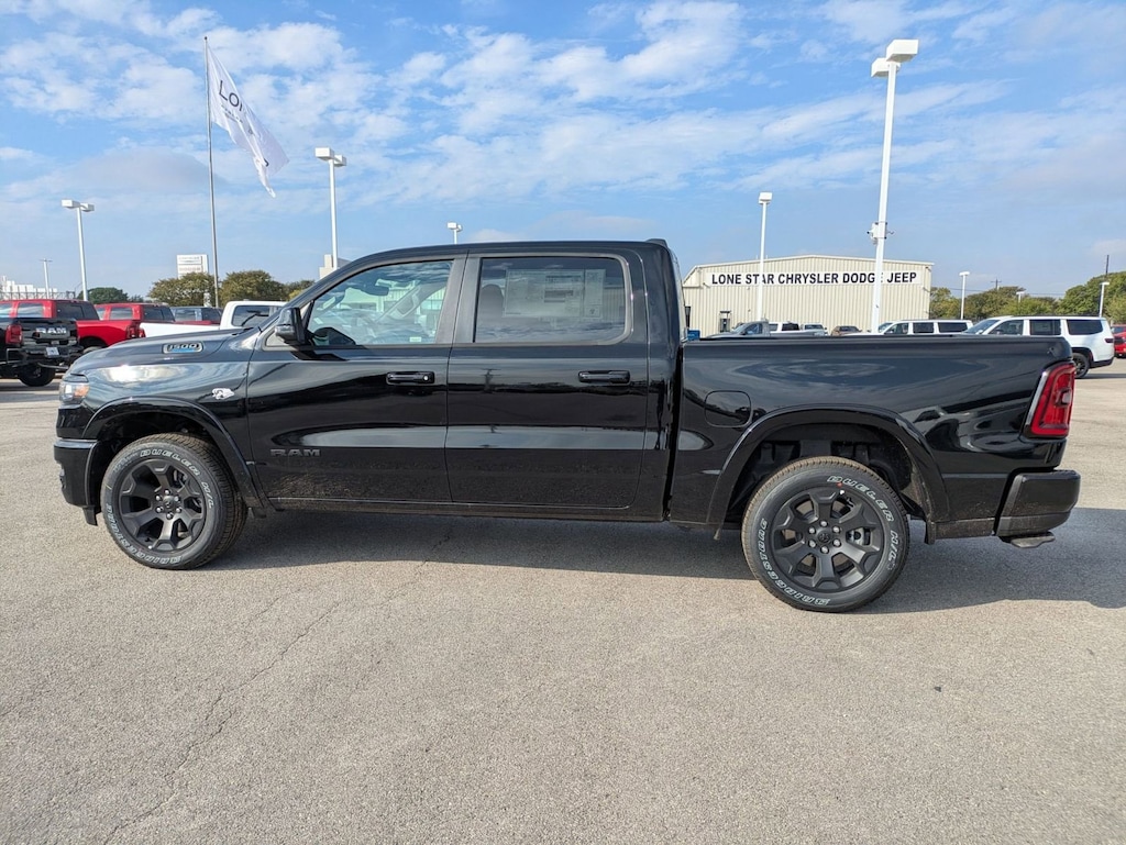 New 2026 Ram 1500 LONE STAR CREW CAB 4X4 5'7 BOX Pickup