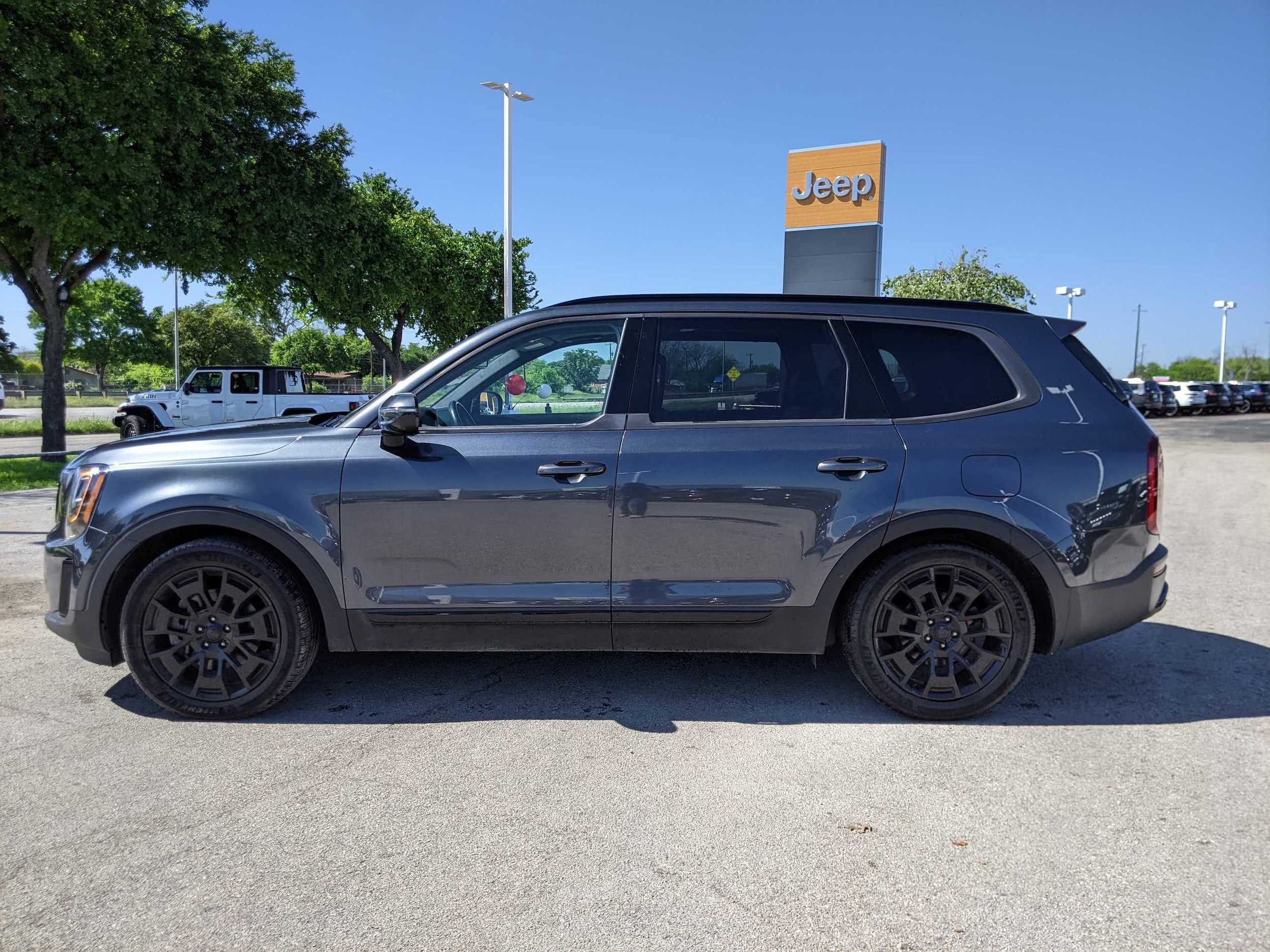 Used 2021 Kia Telluride SX with VIN 5XYP5DHC4MG111365 for sale in San Antonio, TX