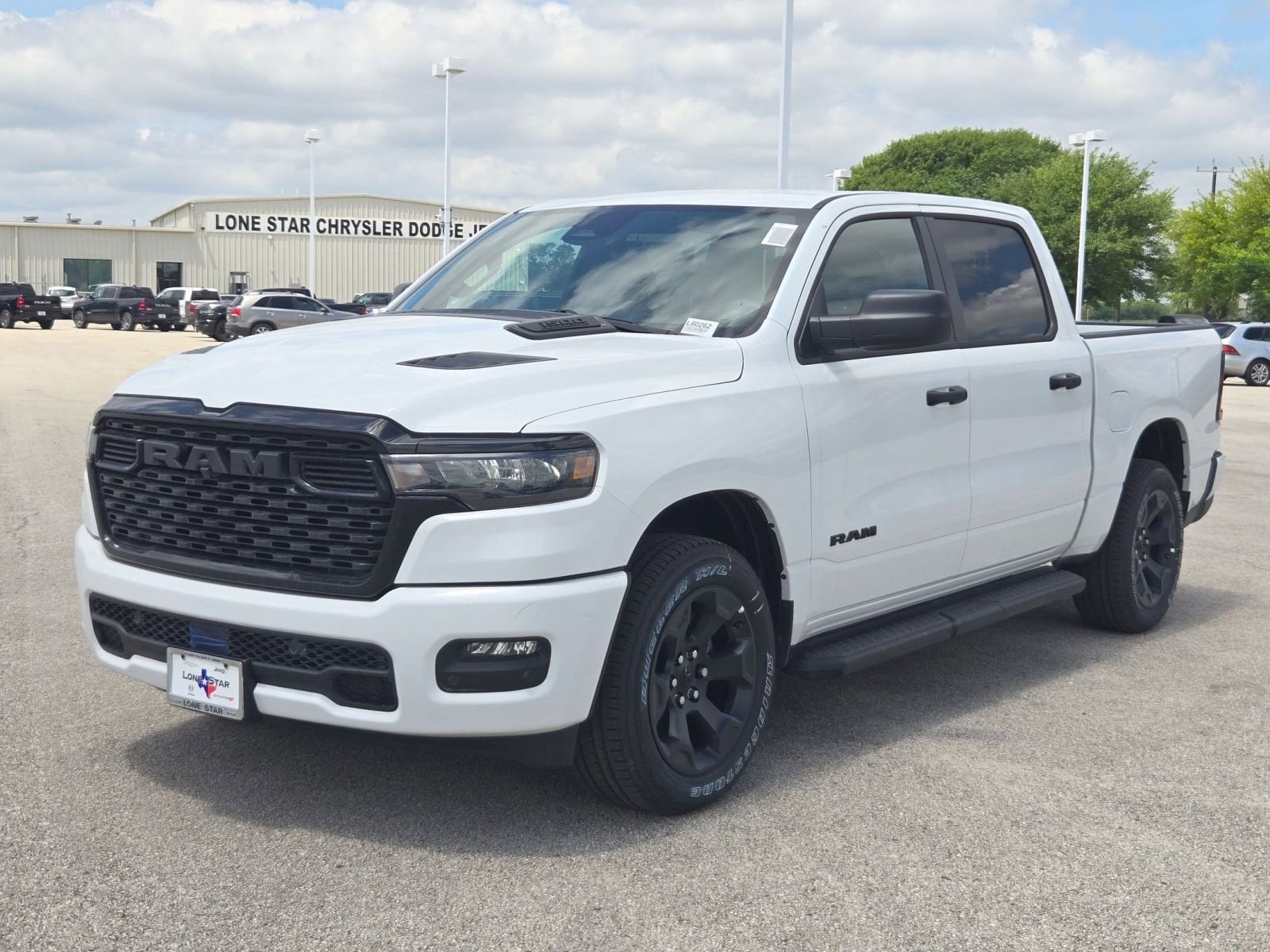 View vehicle photo 7