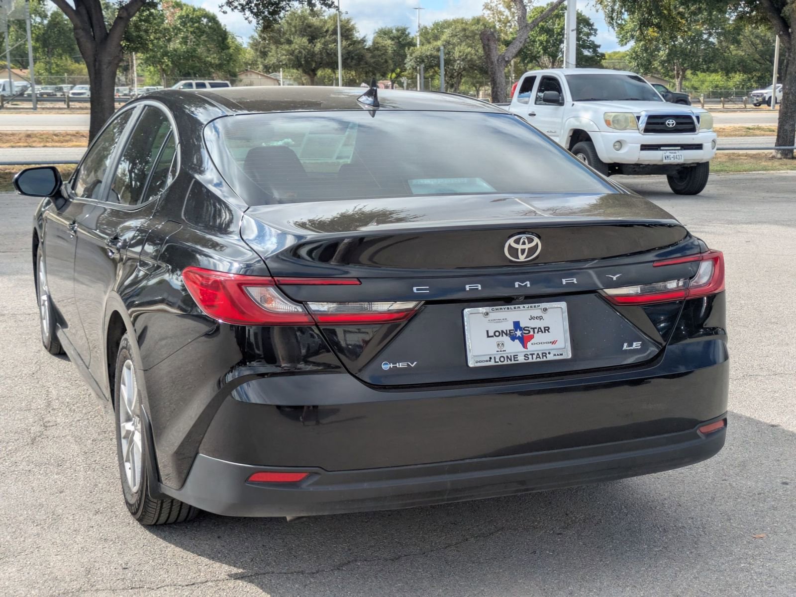 2025 Toyota Camry LE photo 2
