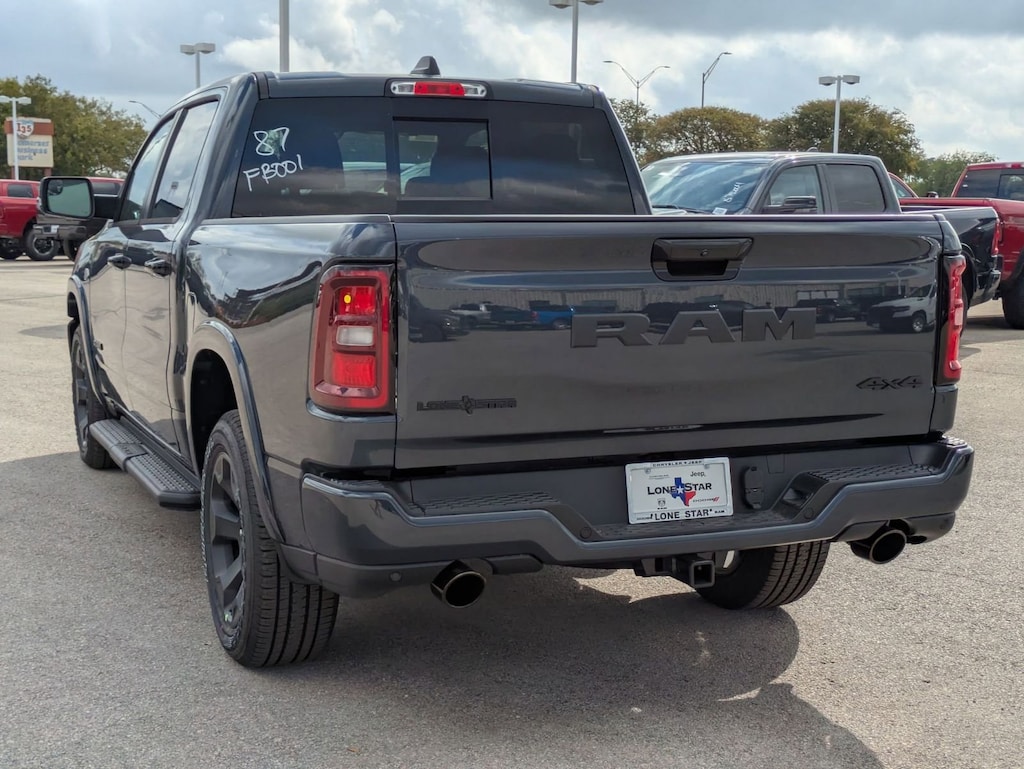 New 2026 Ram 1500 LONE STAR CREW CAB 4X4 5'7 BOX Pickup