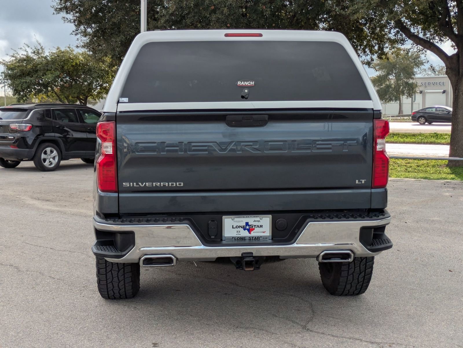 2020 Chevrolet Silverado 1500 LT photo 3
