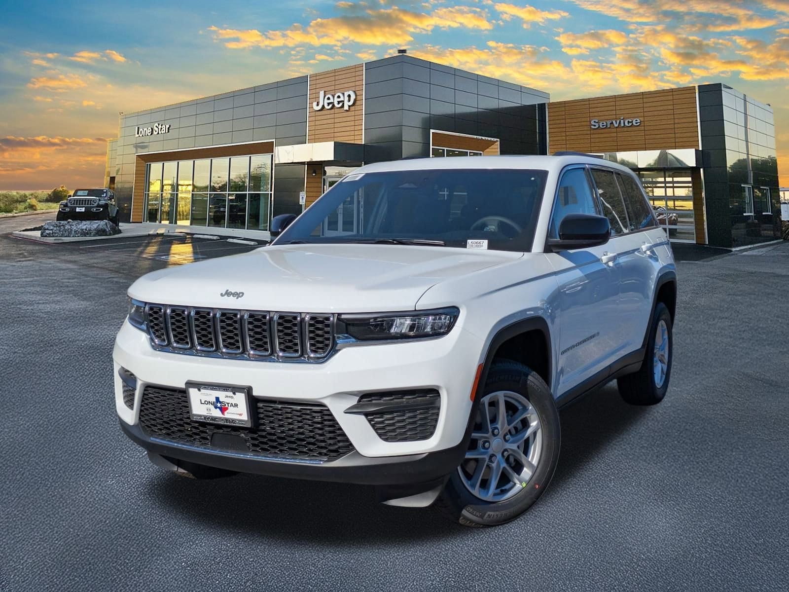 2025 Jeep Grand Cherokee Laredo's photo